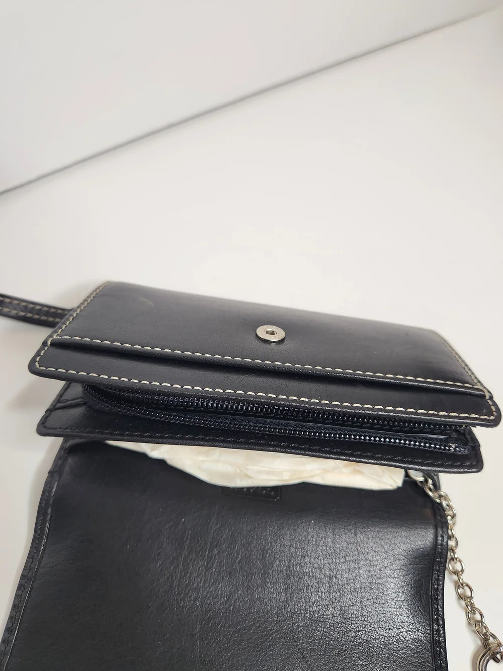 Coach Black Leather Trifold Wallet with Keychain
